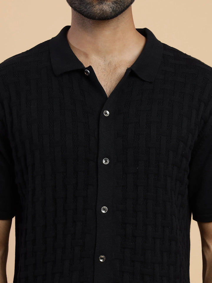 Elegant Black Knit Half Sleeve Men's Shirt - Vogue93